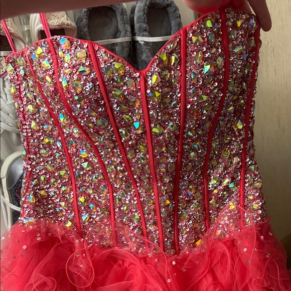 Sparkling Red Strapless Dress - Picture 1 of 2